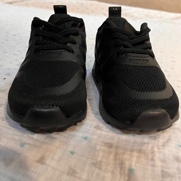 Brand new Adidas - Toddler size 6 - Picture 3 of 4